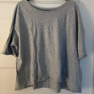 Gap off the shoulder shirt